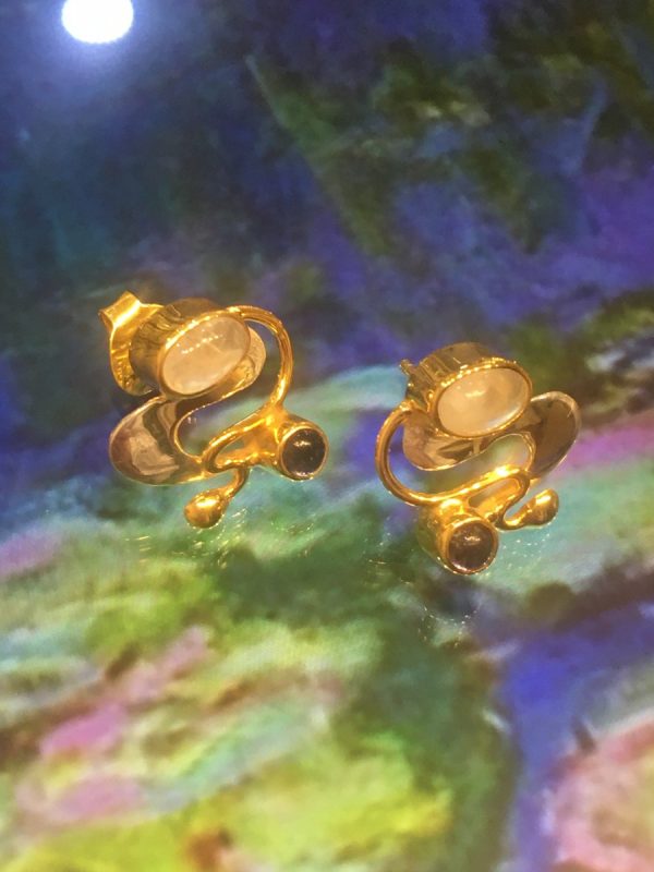 🎨 Monet Water 💦 Lillies Earrings