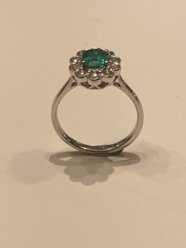 Oval Emerald & Round Brilliant Diamond Cluster ACV041/3