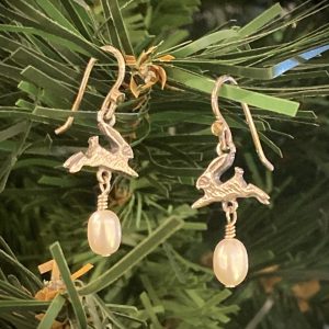Leaping Hare with Pearl Drop Earrings ACNH70