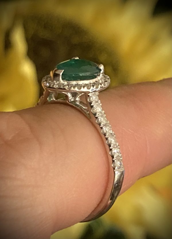Pear Shaped 1ct Emerald with Diamond Halo and Shoulders ACV1901