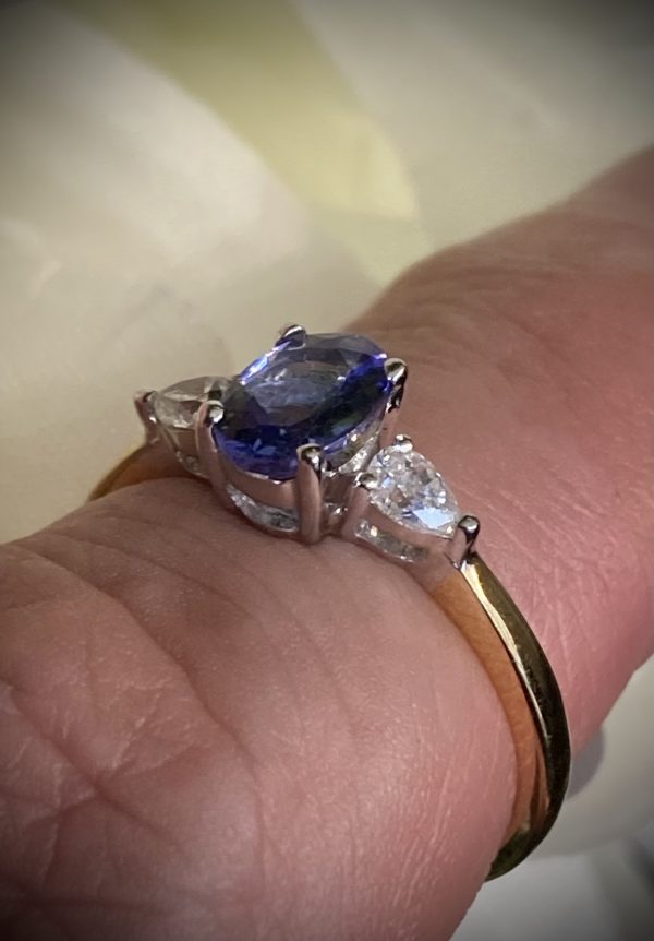 Oval Tanzanite with Pear Shaped Diamond Accents ACX927